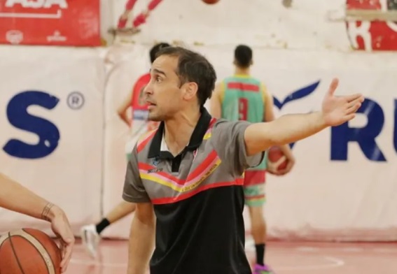 Cristhian Domínguez no será el técnico de Rocamora