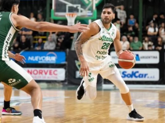 El “Chuzito” González deberá jugar por la permanencia con Atenas