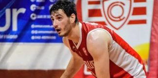 Quique cayó ante Rivadavia y quedó comprometido